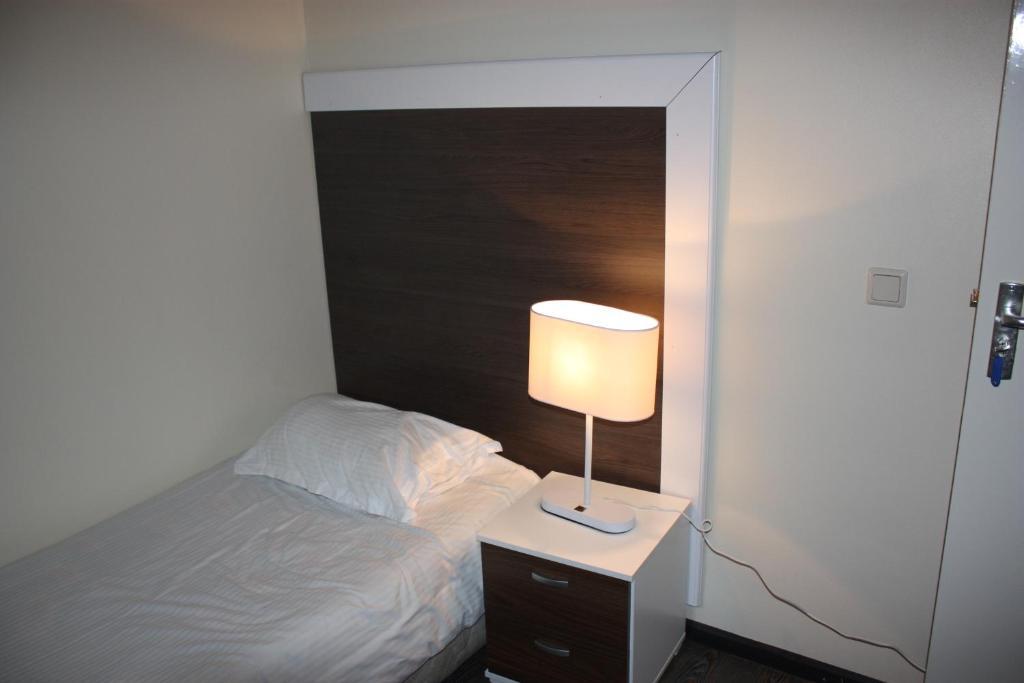Sansa Hotel *