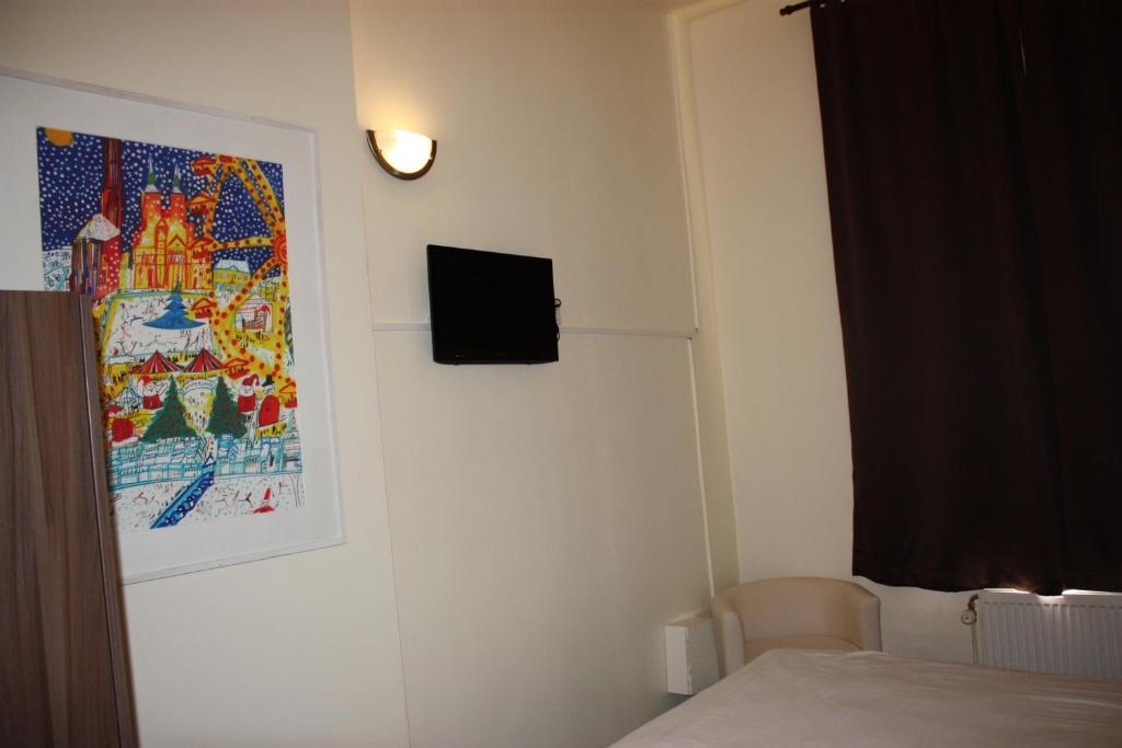 Sansa Hotel *